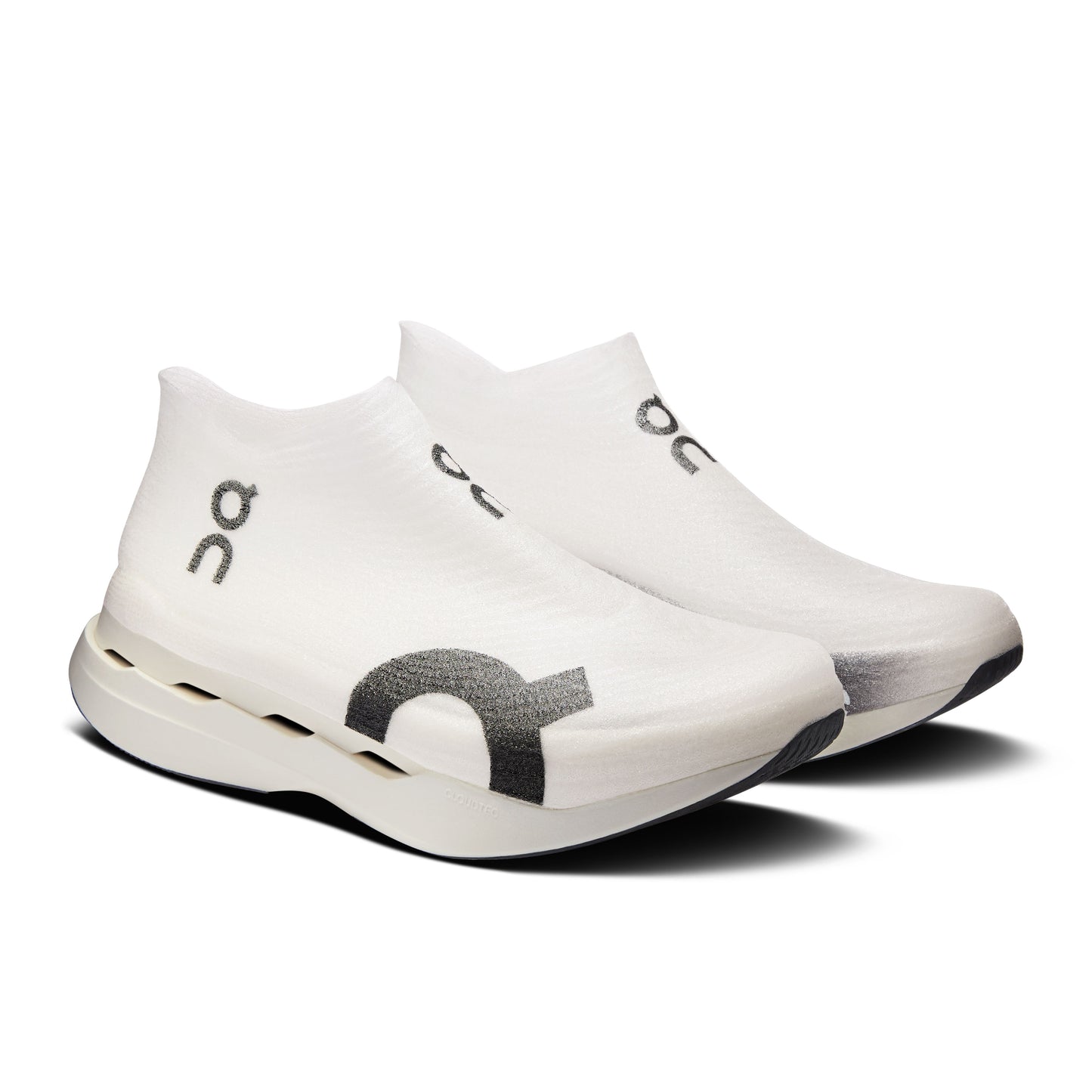 LightSpray Cloudboom Strike White | Black - US 4504