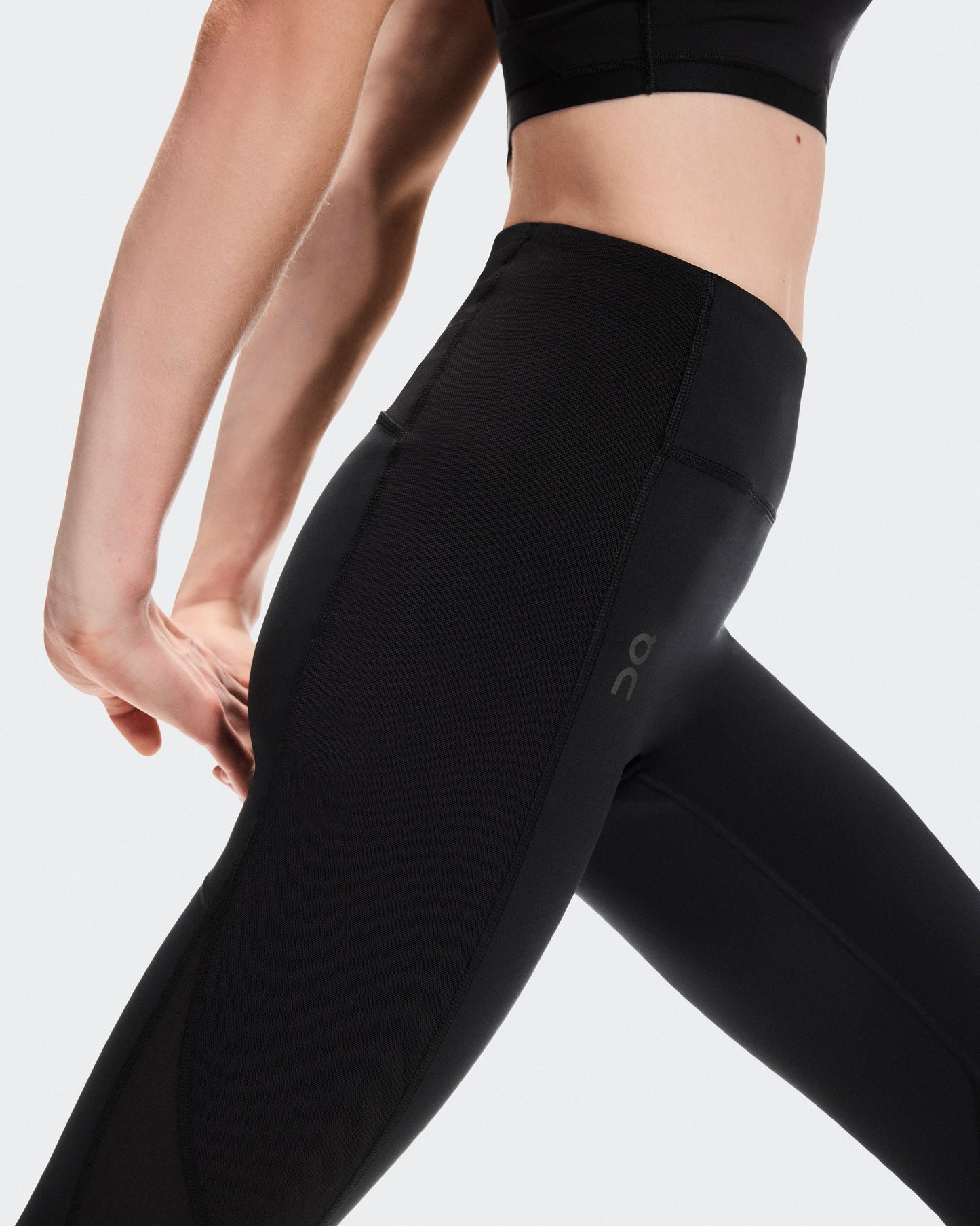 Women's Train Volt Tights 7/8 Black - US 3225