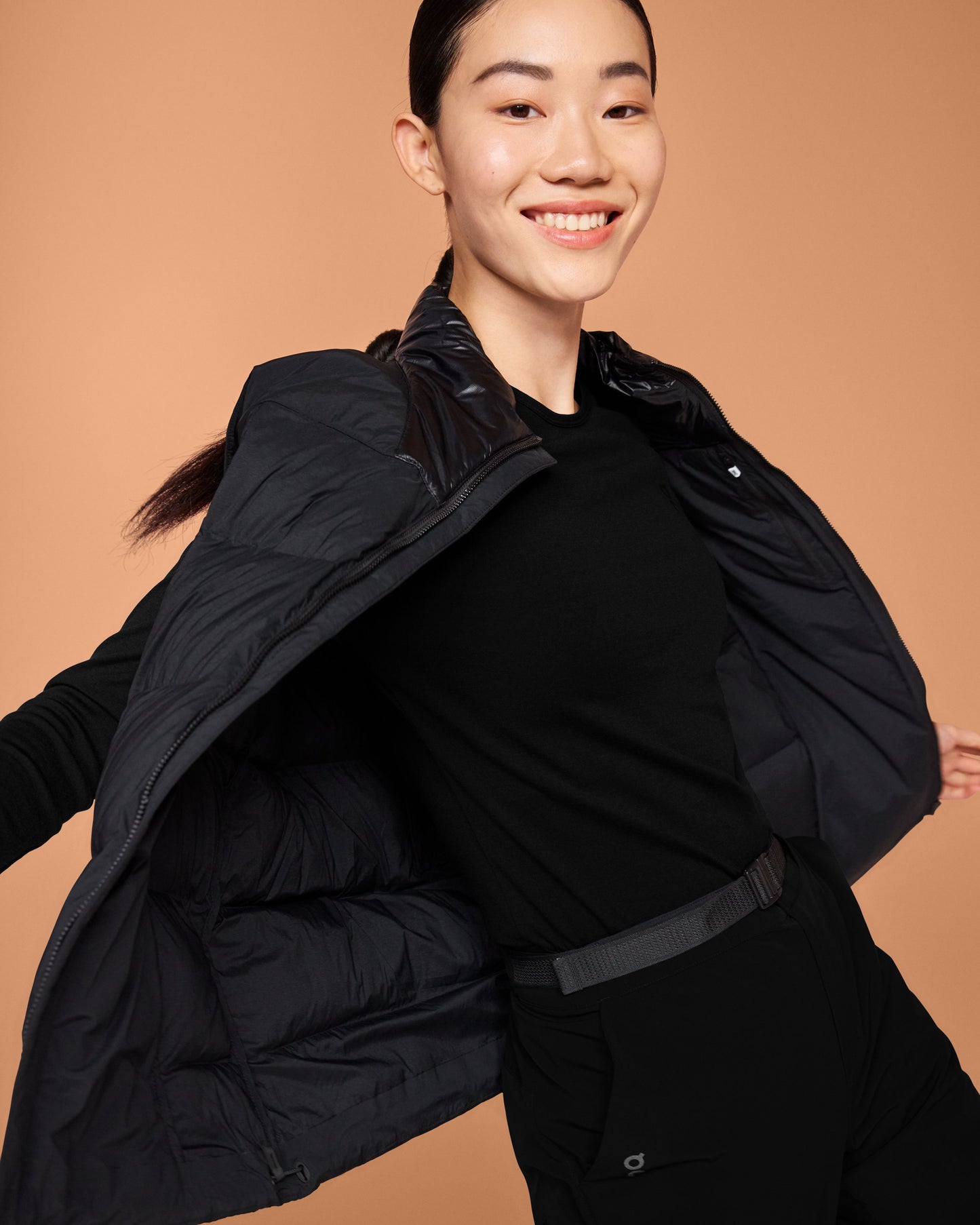 Women's Challenger Vest Black - US 8558