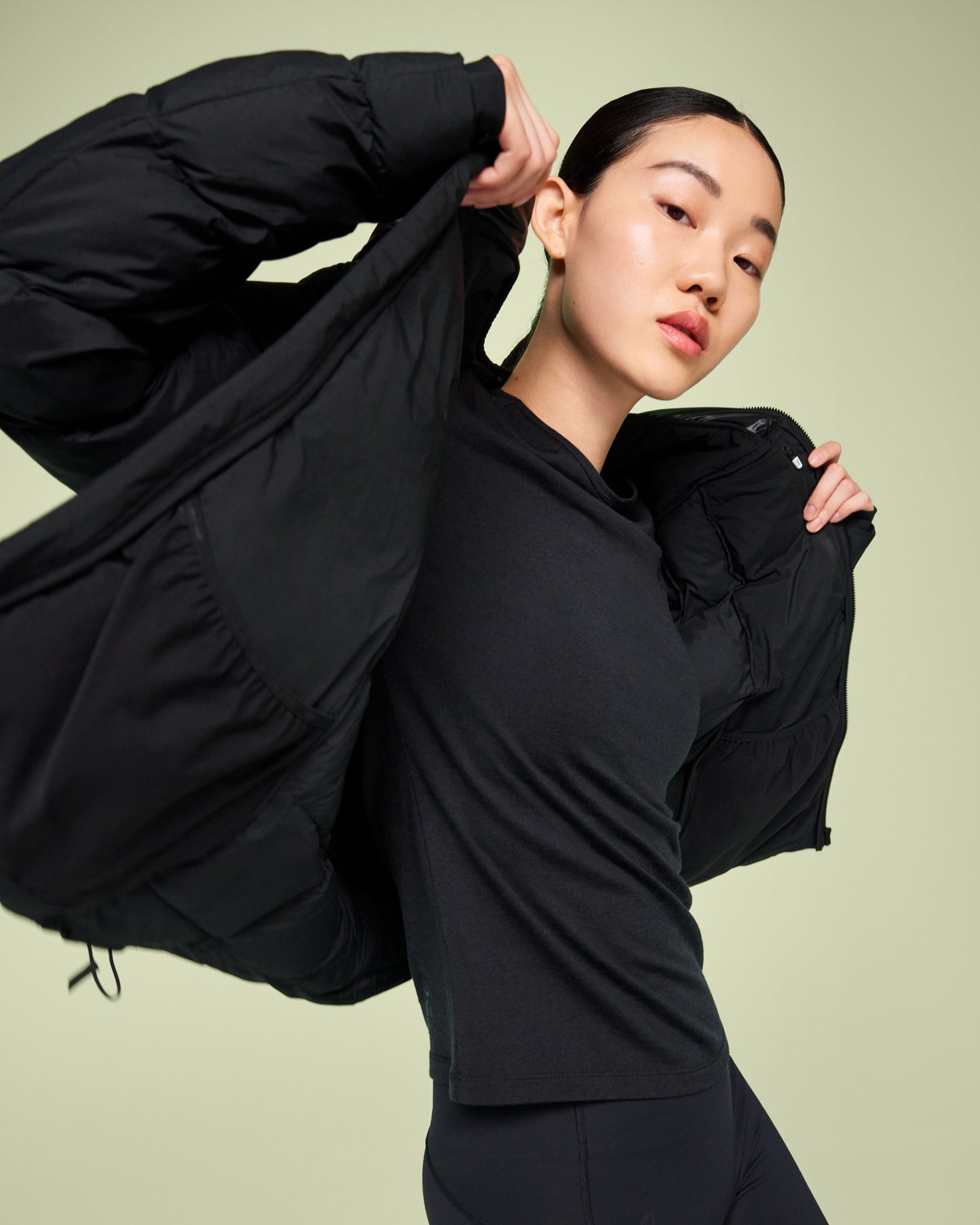 Women's Challenger Jacket Black - US 9591