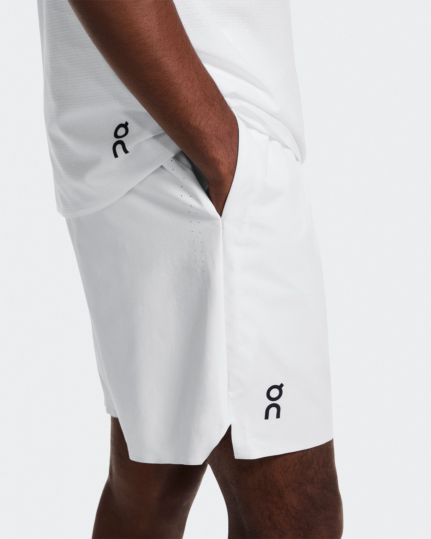 Men's 7" Court Shorts White - US 0741