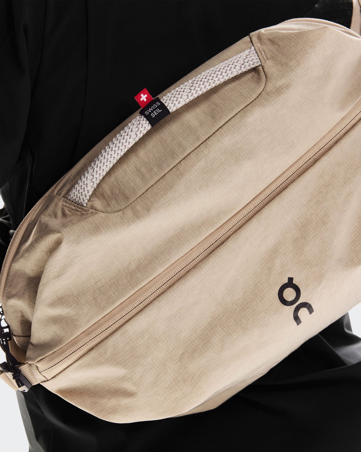 Sling Pack 9L Sand | Black - US 2238