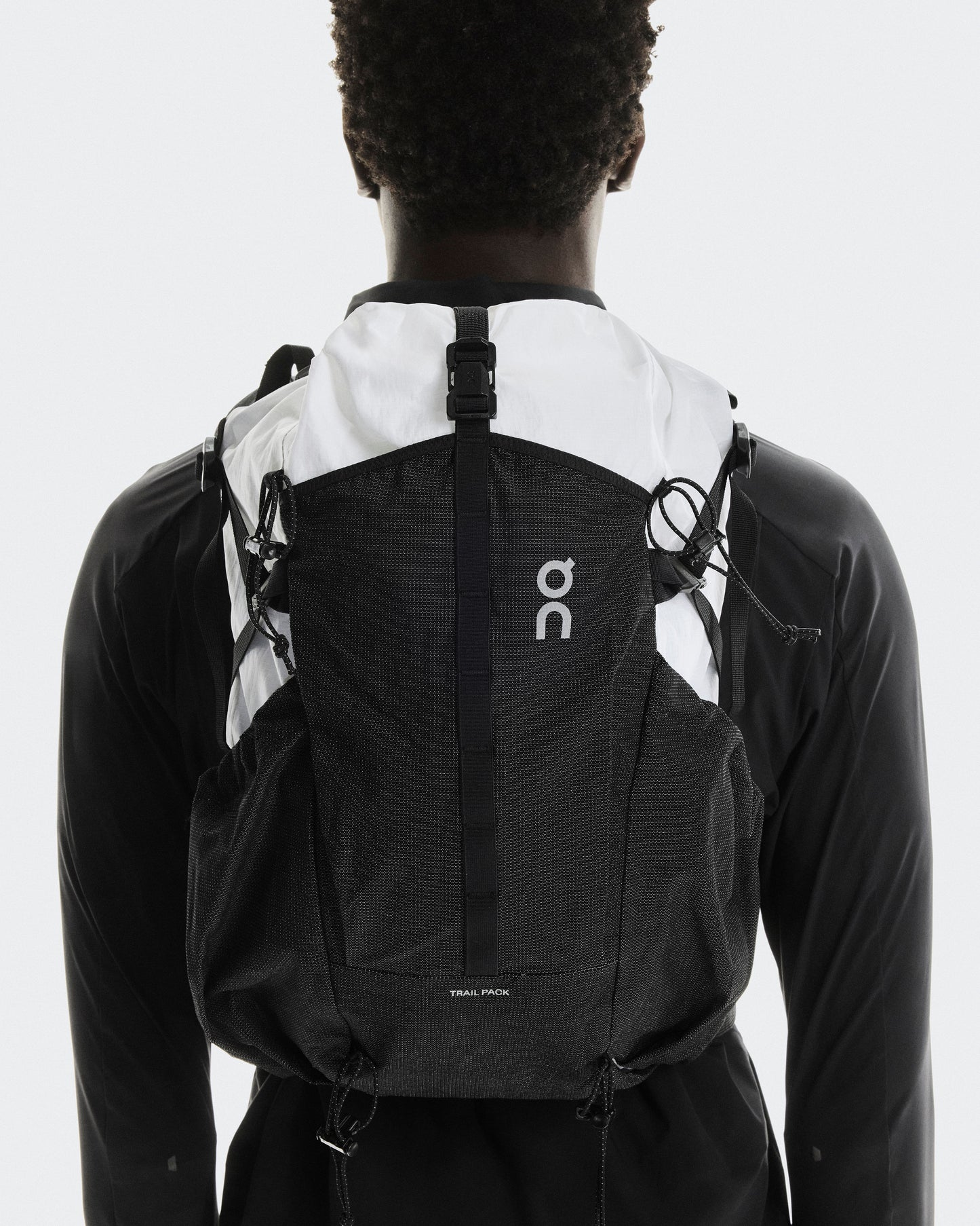 Trail Pack 20L White | Black - US 5113