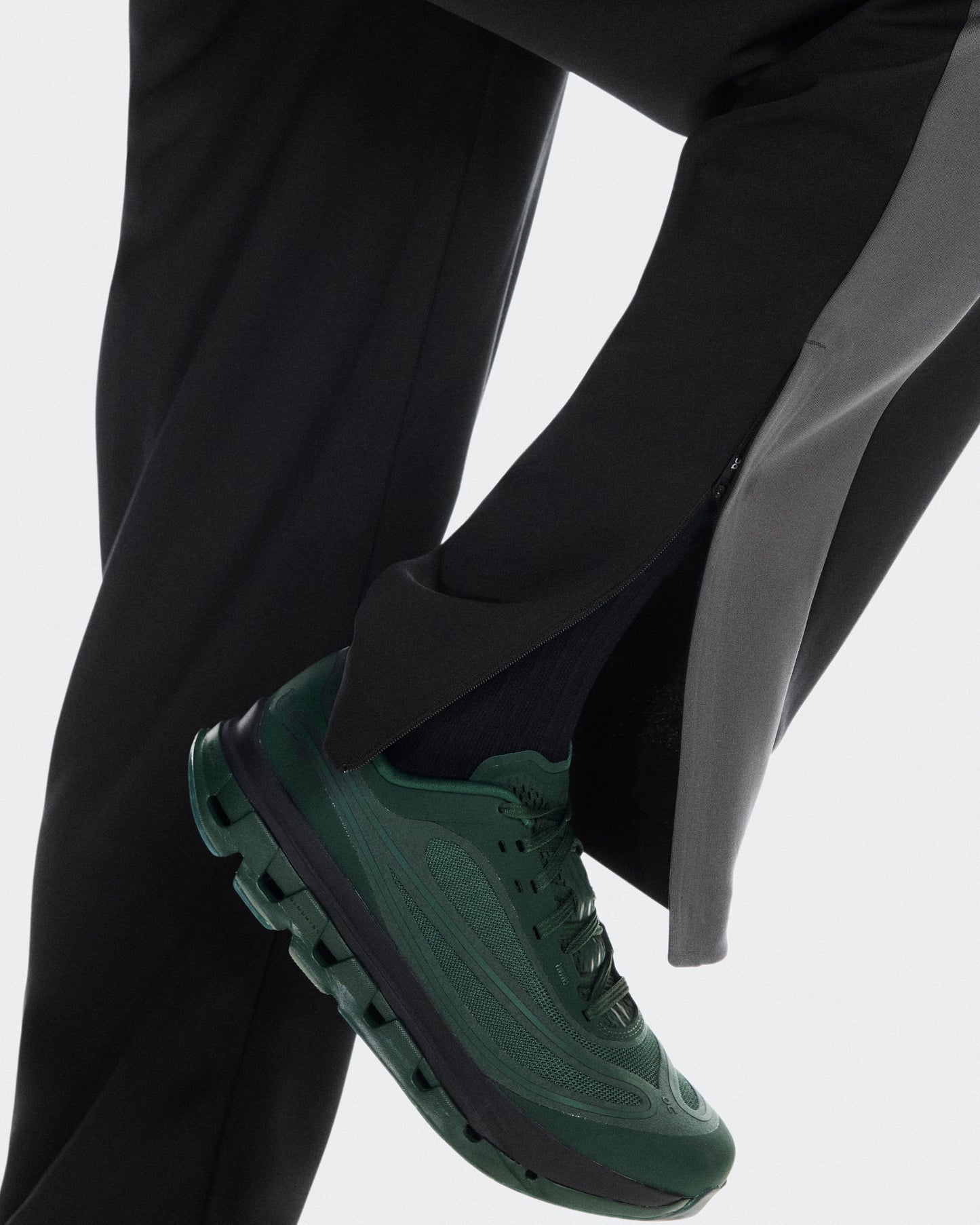 Track Pants IKON Black | Eclipse - US 3907