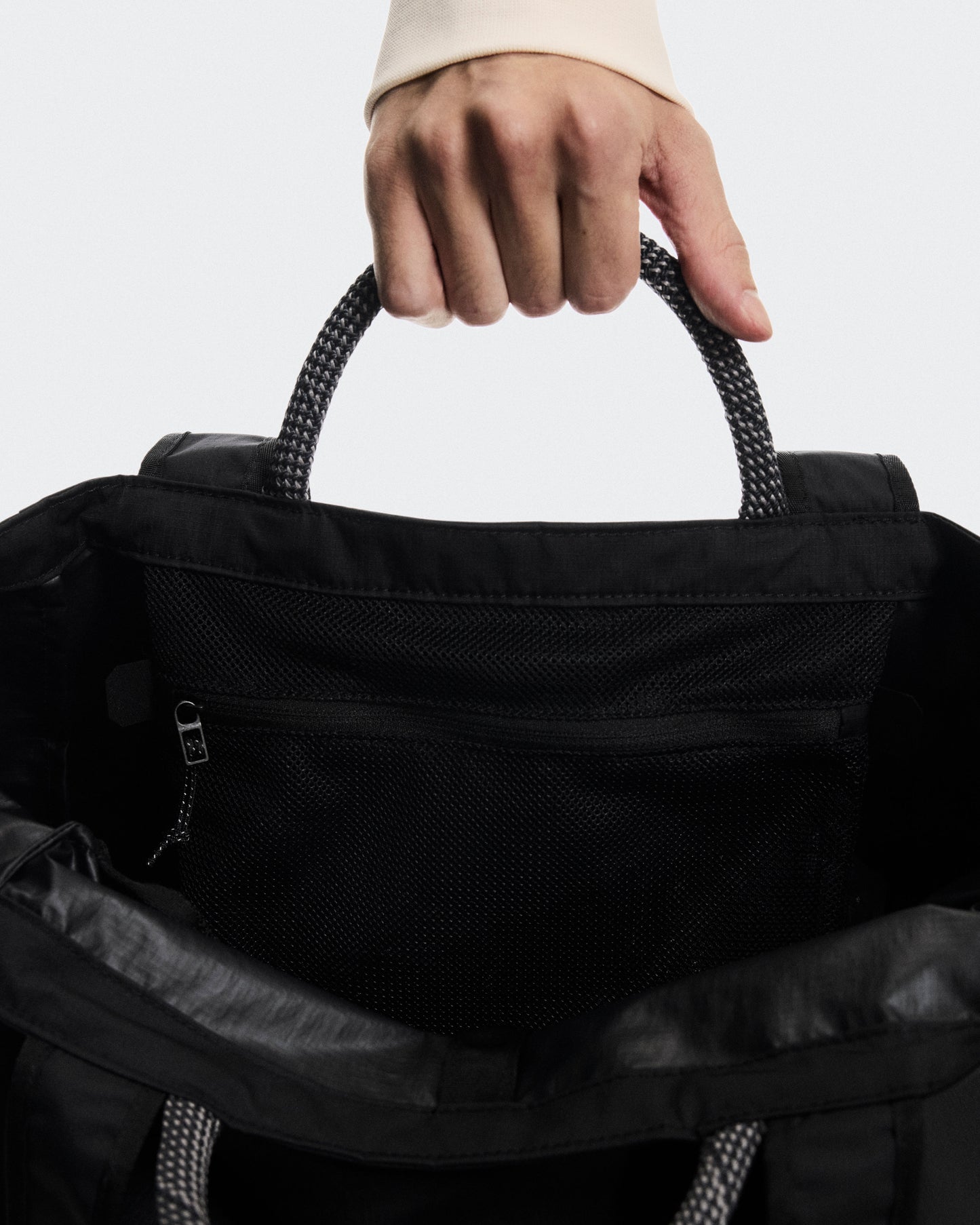 Tote Pack 25L Black - US 7920