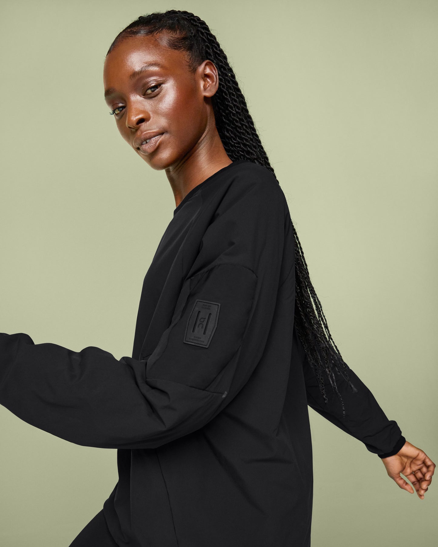 Studio Pullover Black - US 0402