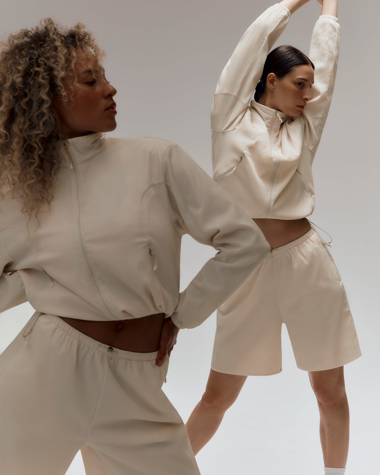 Women's Track Jacket Cream - US 1250